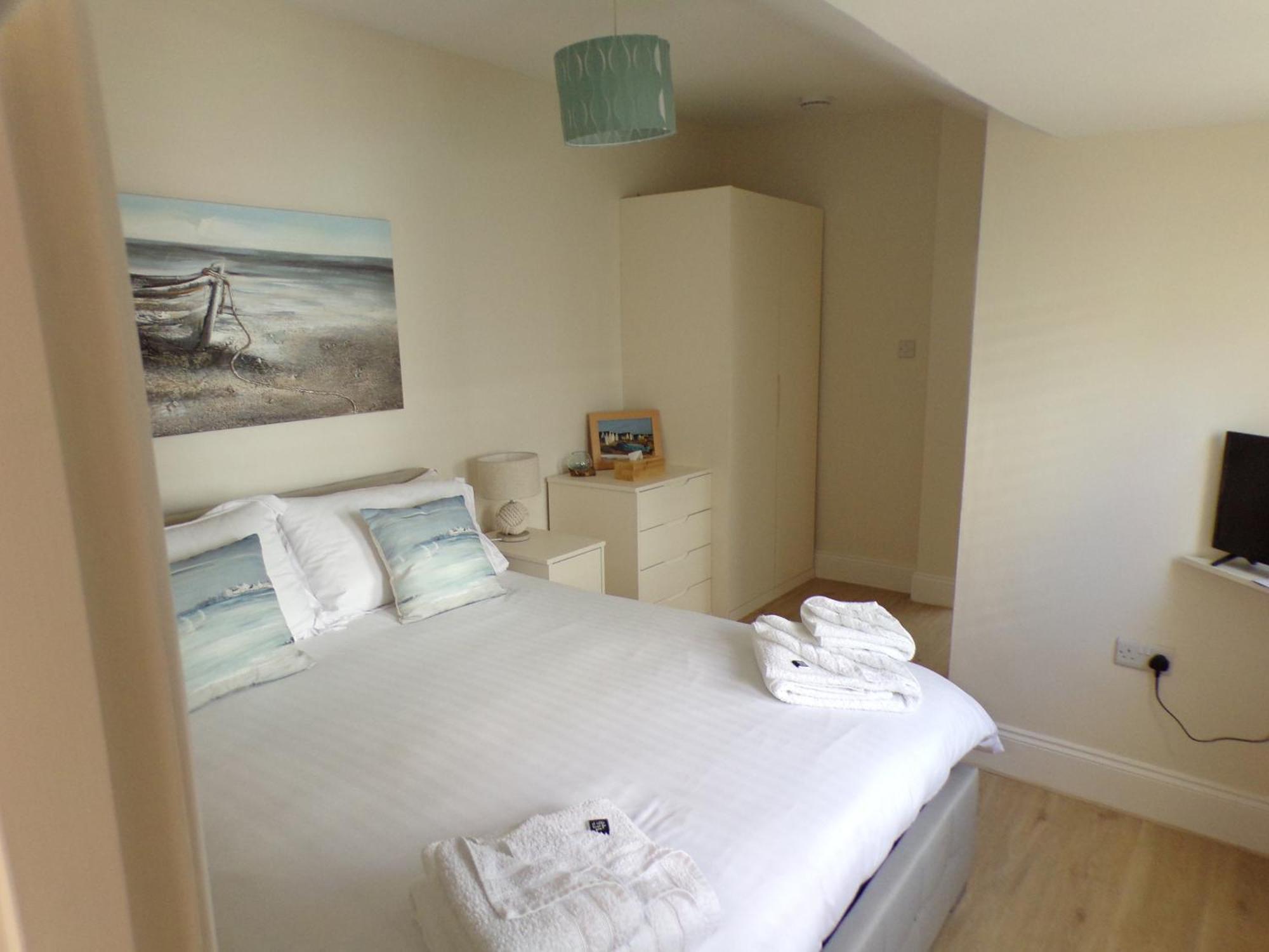 3Thedome - Luxury Ground Floor Apartment Opposite The Beach, Barton On Sea Exterior photo